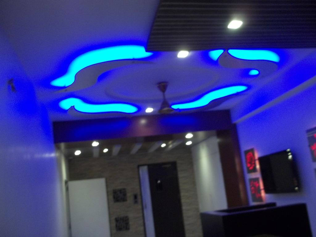 Hotel Sapphire Junagadh Exterior foto