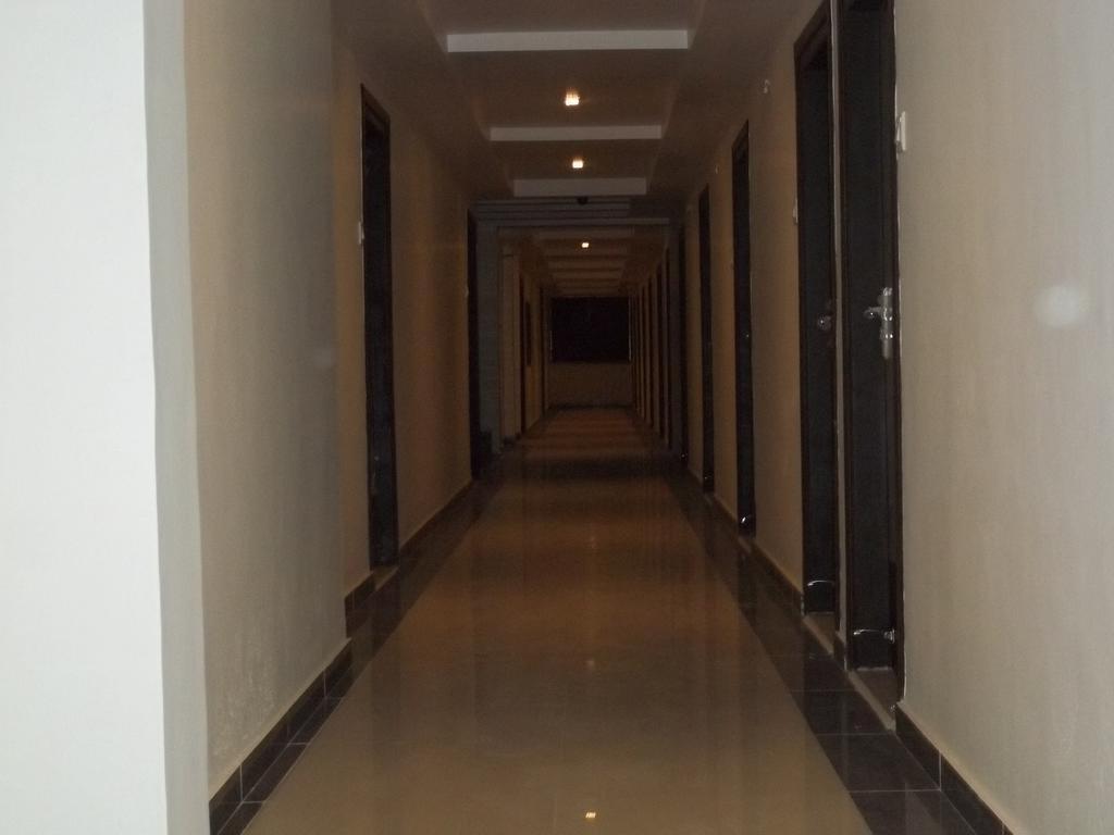 Hotel Sapphire Junagadh Exterior foto